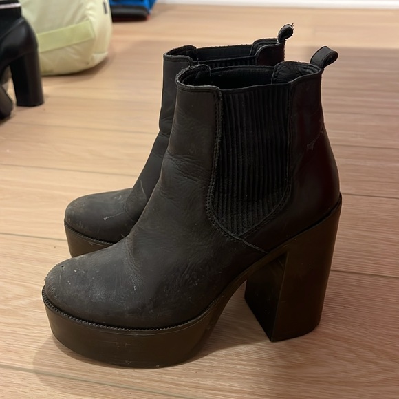 Chunky booties - Picture 3 of 3